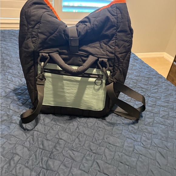 BagsMart Black and Orange Quilted Lunch Bag - Picture 2 of 6